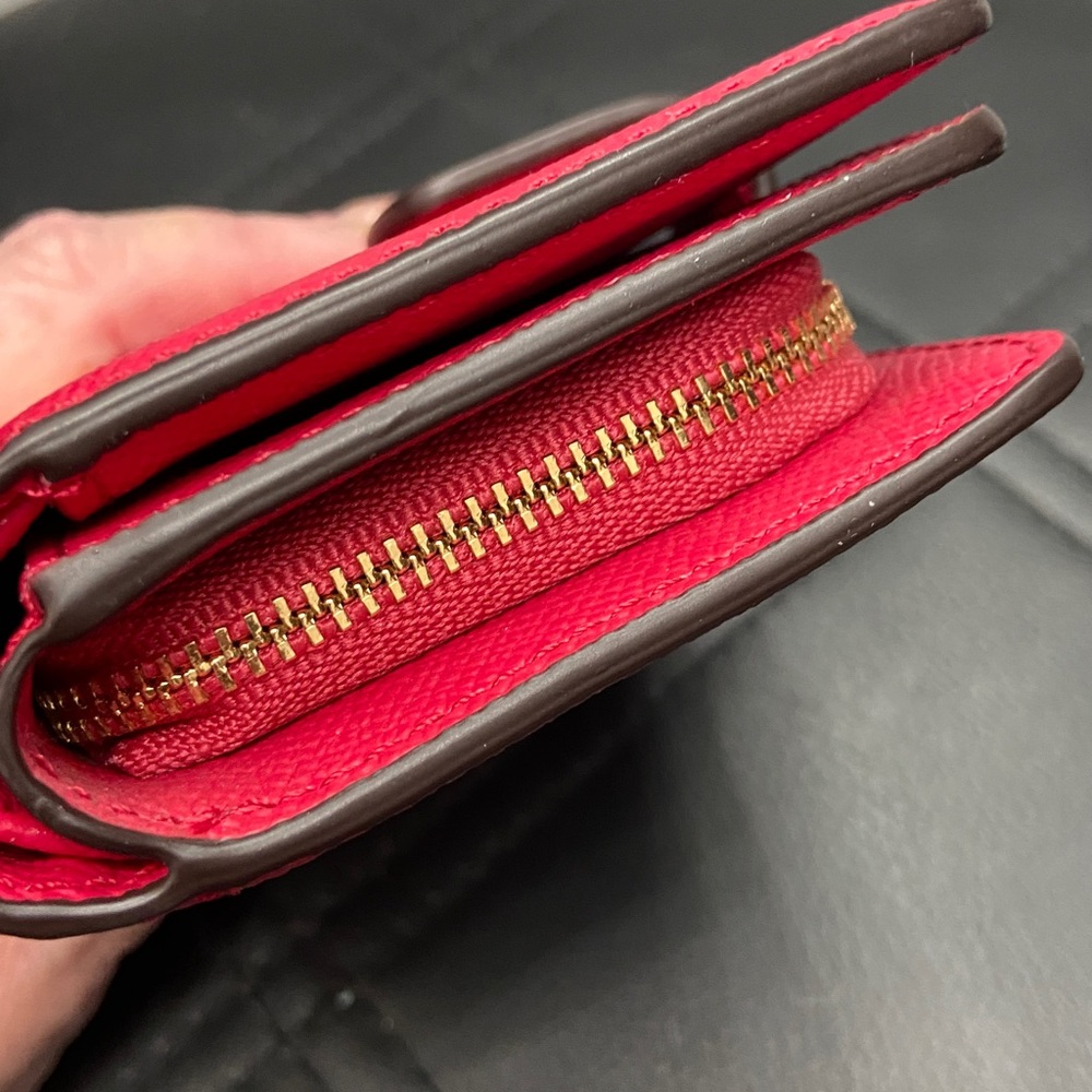 Reserved: Coach Medium Corner Zip Wallet with callouts - Picture 4 of 10